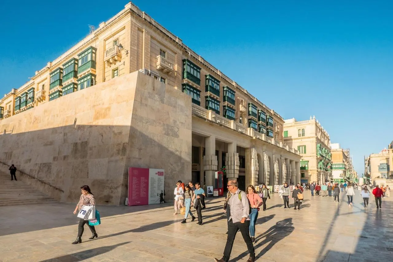 Valletta Main Street Apartment Deluxe 0*,  Malta
