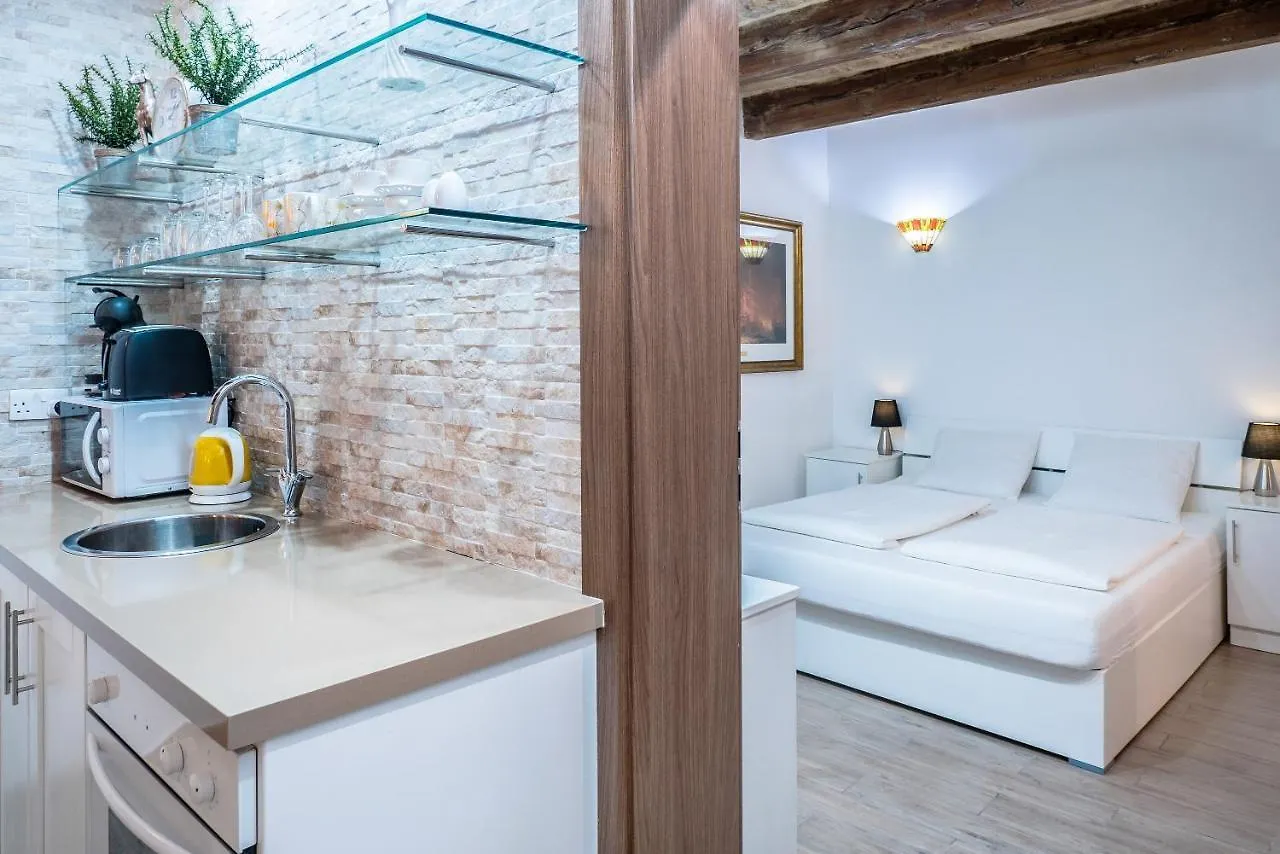 Valletta Main Street Apartment Deluxe