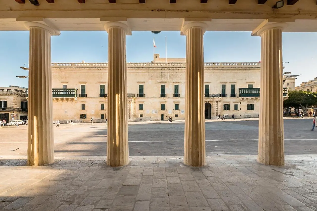Valletta Main Street Apartment Deluxe 0*,