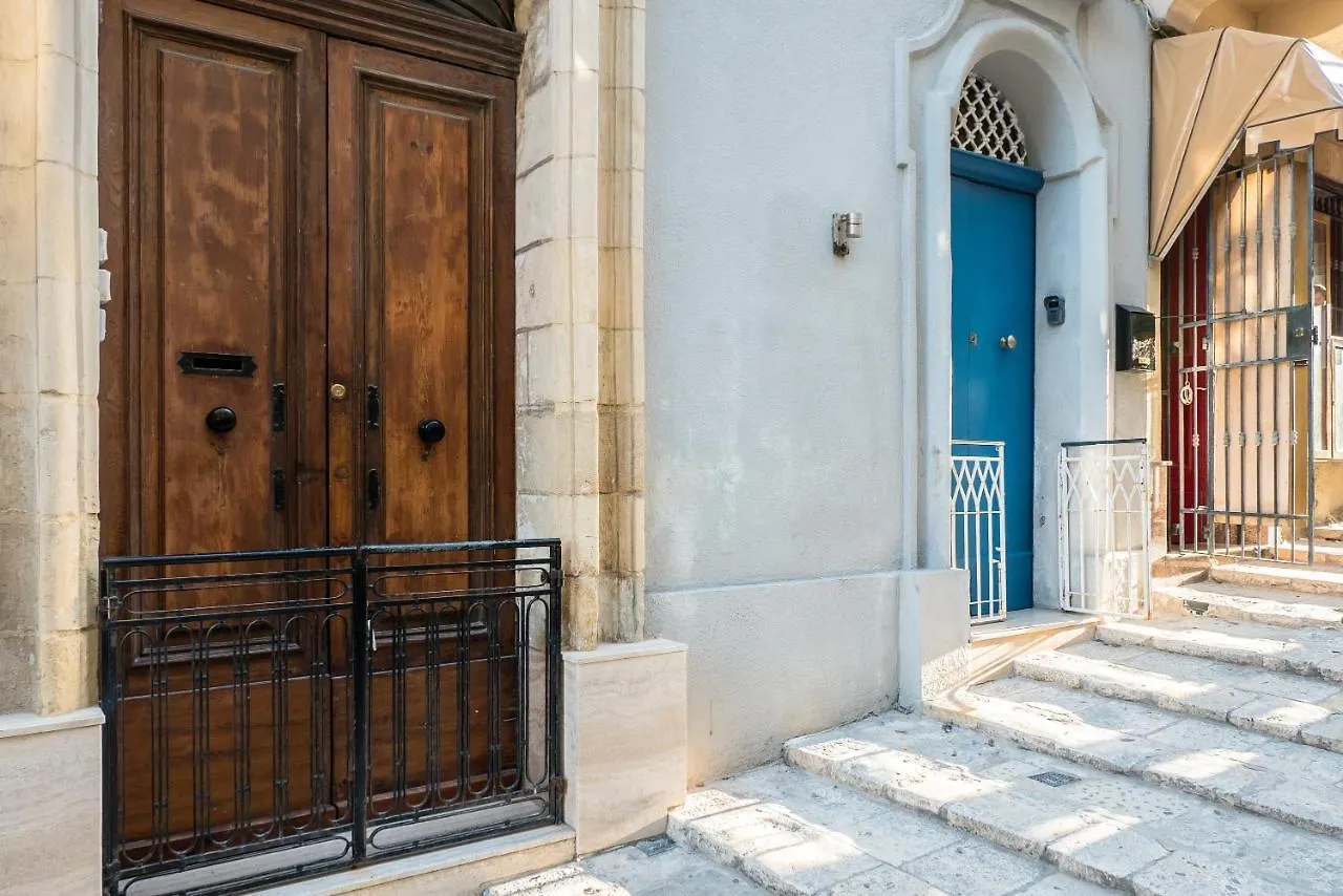 Valletta Main Street Apartment Deluxe