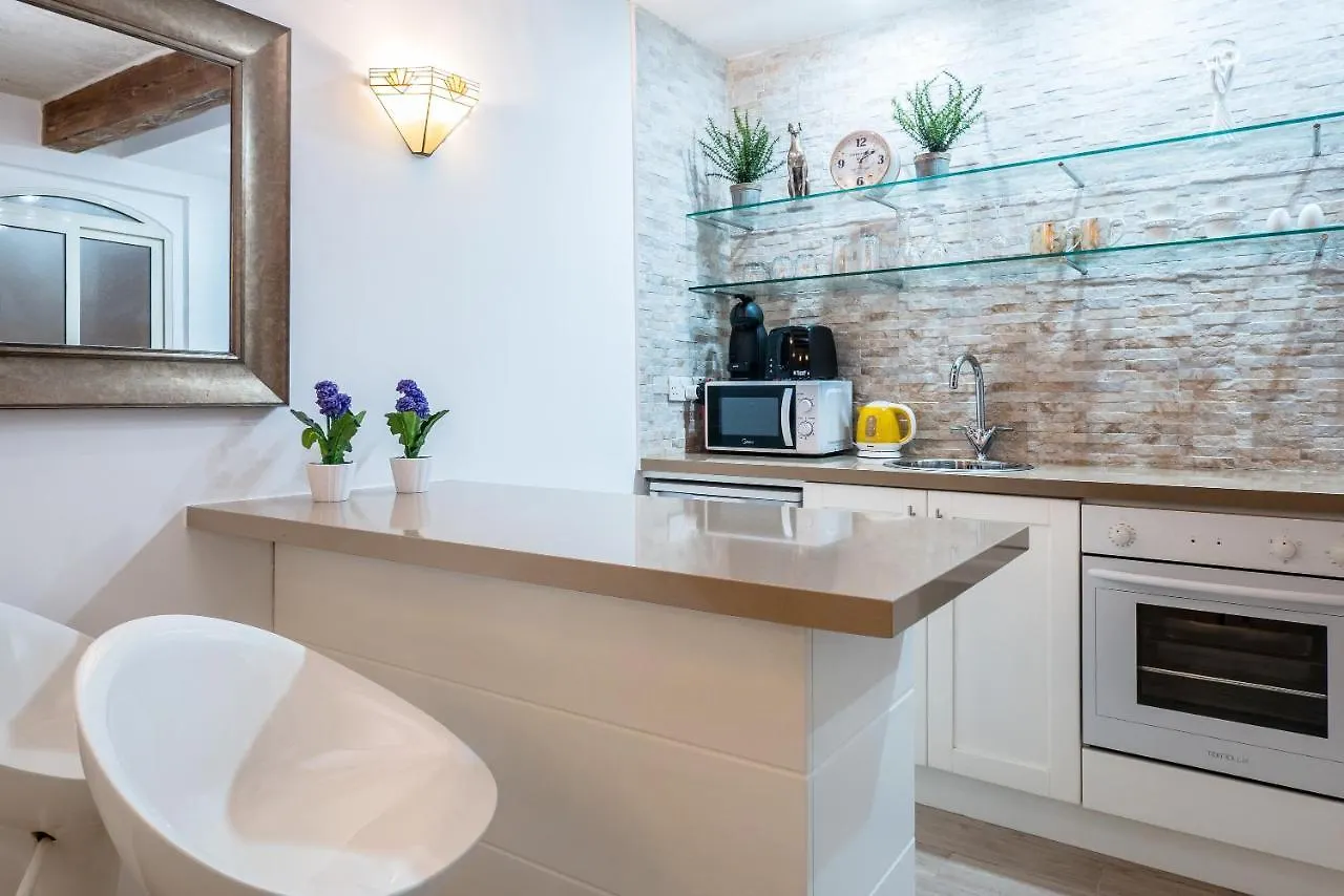 Valletta Main Street Apartment Deluxe